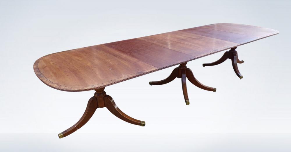 12ft Regency Pedestal Dining Table With Crossbanding