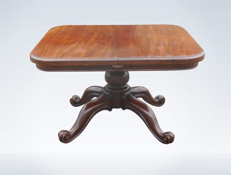 Antique Dining Table Extending On Pedestal Base Seat 10 People