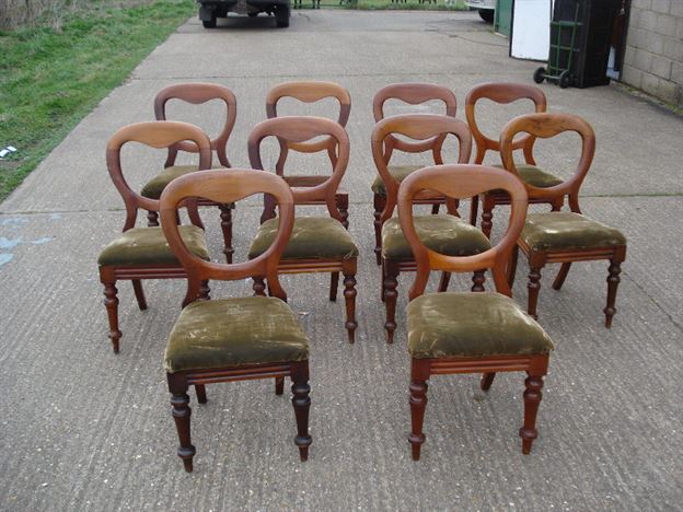 Long Set Of Antiques Chairs - Set Of 10 Ten Victorian Mahogany Balloon Back Dining Chairs